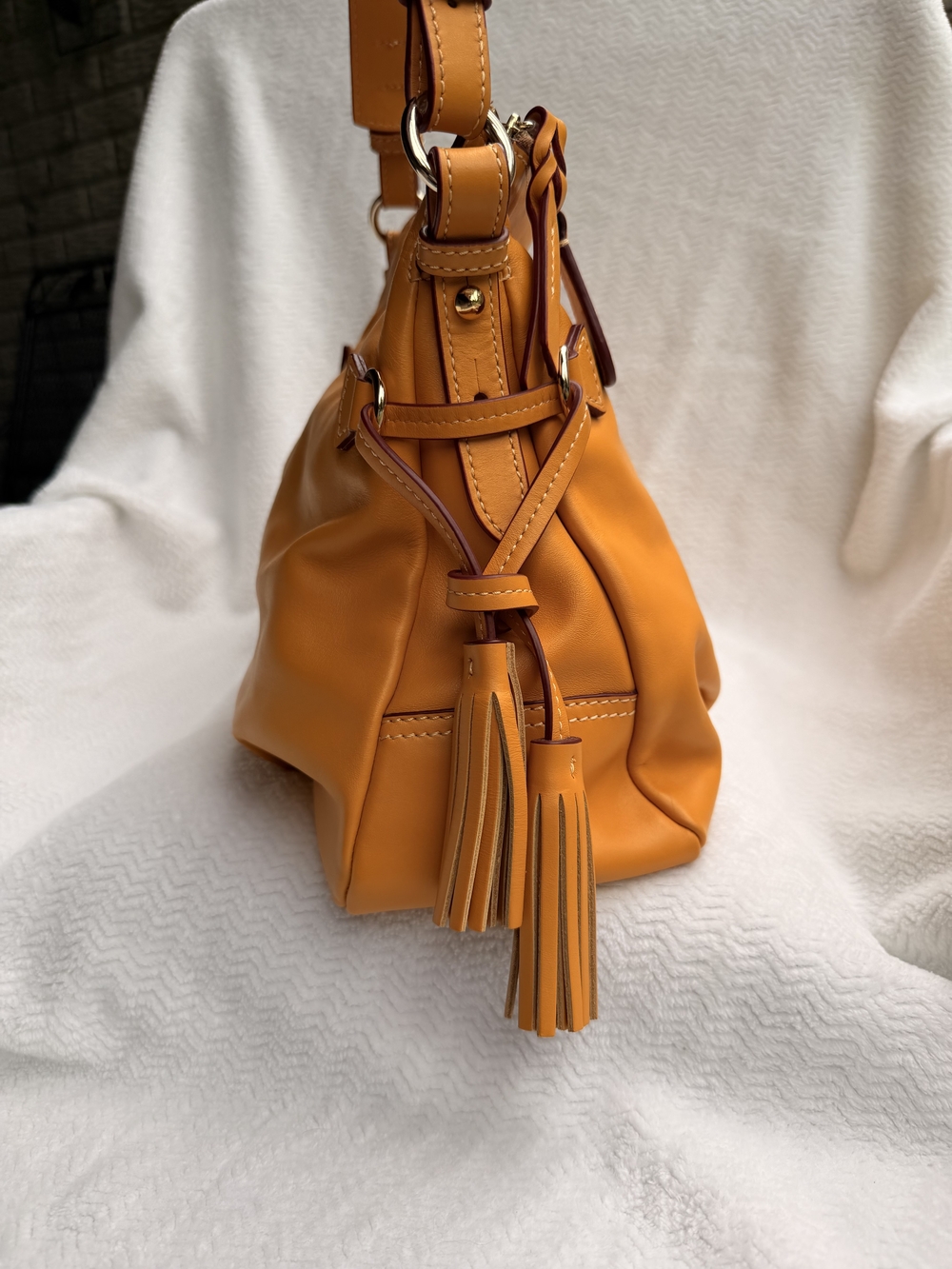 Dooney & Bourke Florentine Teagan 30 - Picture 2 of 14